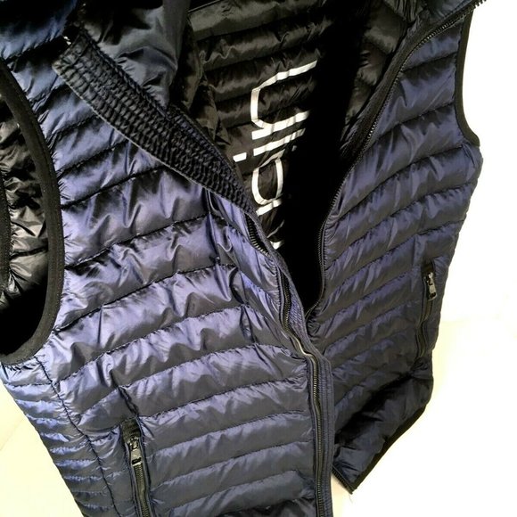 Calvin Klein Blue Packable Down Lightweight Vest - Picture 6 of 12